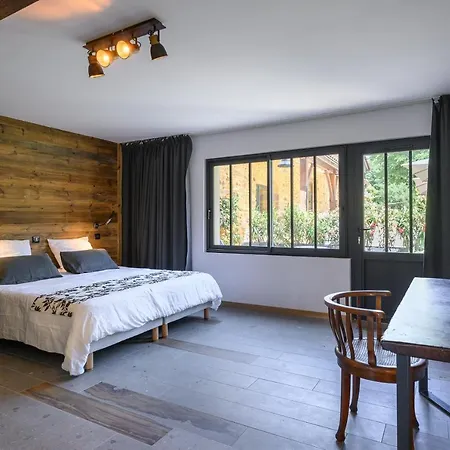 Casa de hóspedes Domaine Du Bugassou, Chambres, Table D'hôtes&spa Belvès