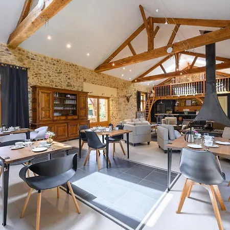 Domaine Du Bugassou, Chambres, Table D'hotes & Pensionat 4*