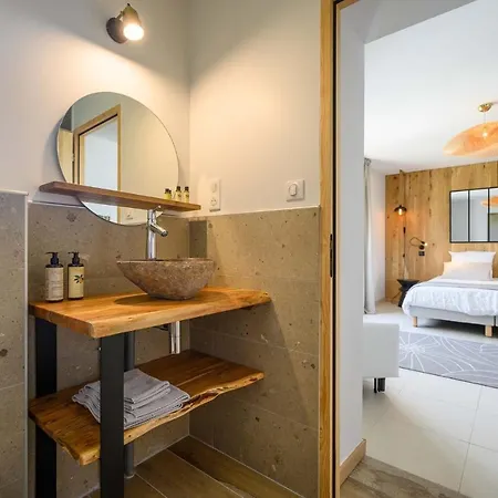 Casa de hóspedes Domaine Du Bugassou, Chambres, Table D'hôtes&spa 4*