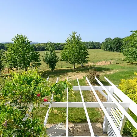 Domaine Du Bugassou, Chambres, Table D'hôtes&spa Casa de hóspedes 4*