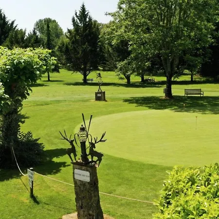 Domaine Du Bugassou, Chambres, Table D'hotes &