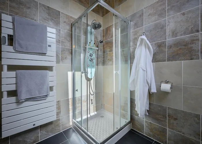 Domaine Du Bugassou, Chambres, Table D'hotes & Pensionat Belvès