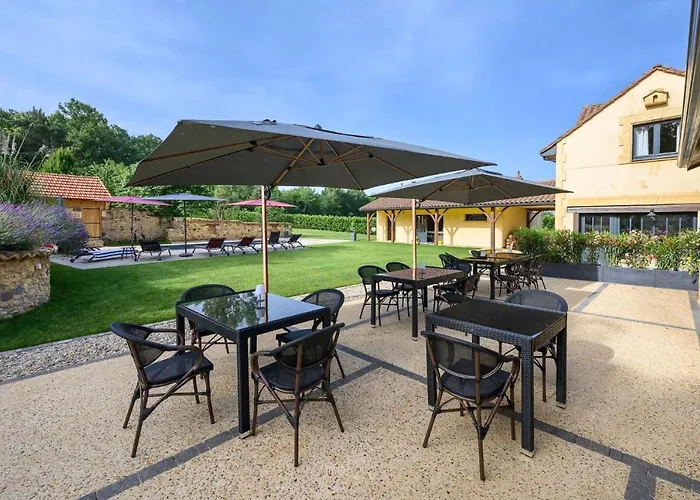 Pensionat Domaine Du Bugassou, Chambres, Table D'hotes & Belvès