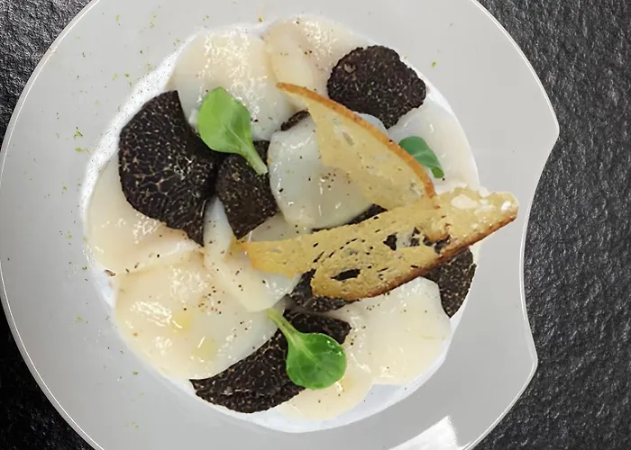 Domaine Du Bugassou, Chambres, Table D'hotes & 招待所 贝尔维斯